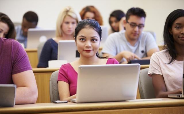大学挂科能拿到毕业证吗,大学挂了一科能拿到毕业证吗