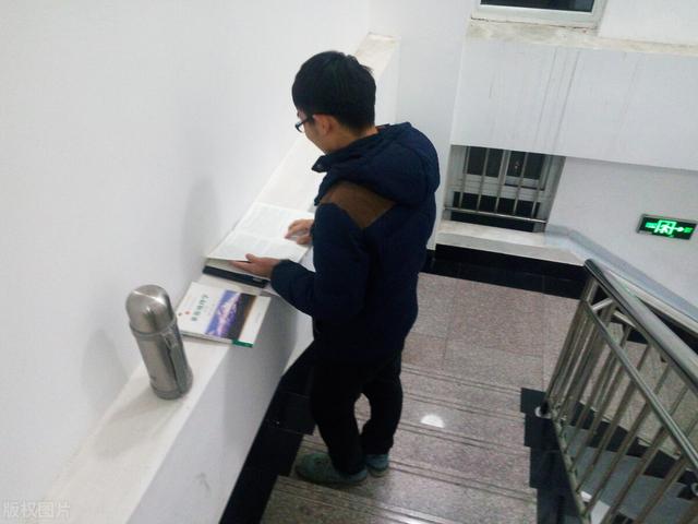 考研在哪个学期,大学考研一般在哪个学期