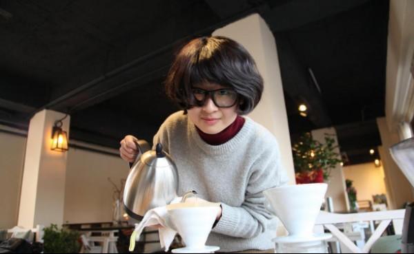 普通纹身师一个月收入是多少,做纹身师一个月的收入大概