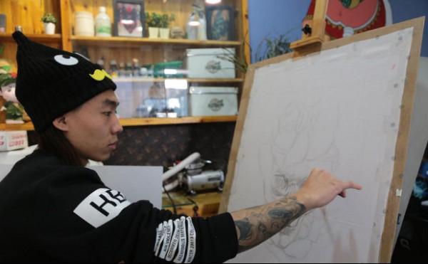 普通纹身师一个月收入是多少,做纹身师一个月的收入大概