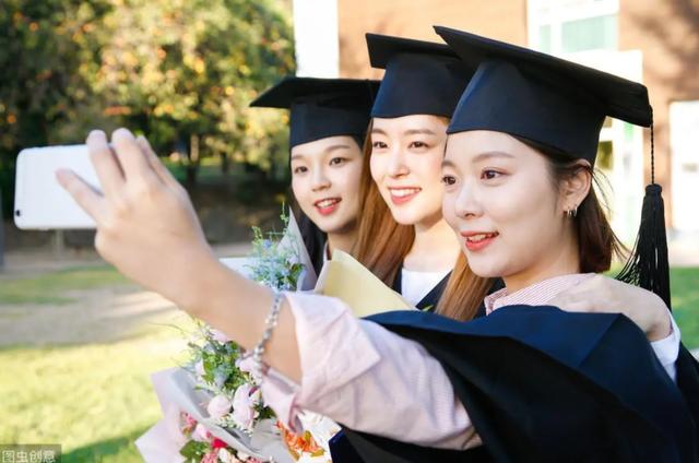 大学和大专哪个学历高,大学在校生和大专哪个学历高