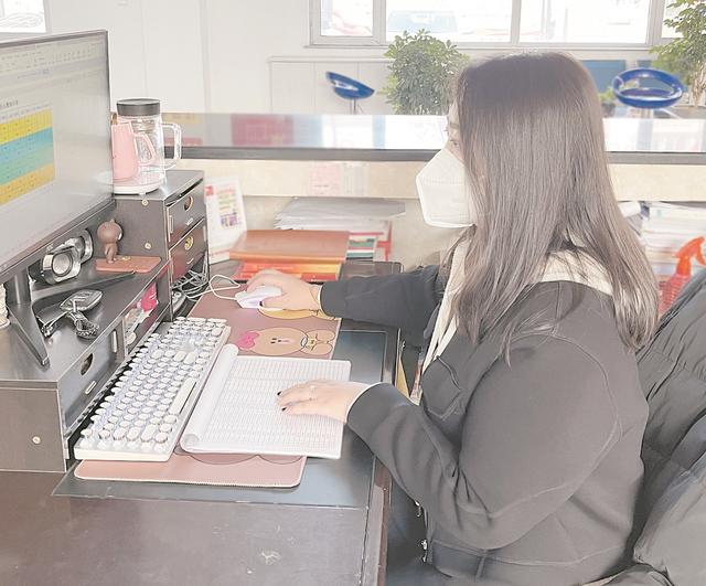 网格员和社区工作者区别,社工干了一天就辞职了