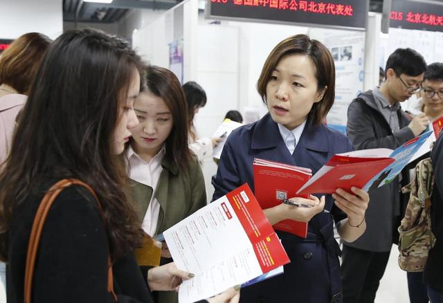 当高中老师需要什么学历,考大学老师需要什么条件