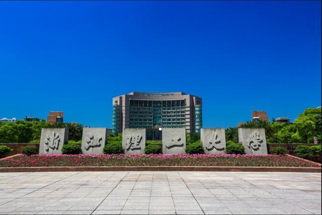 云南二建考试时间安排表2022年,2021年云南二建报考时间