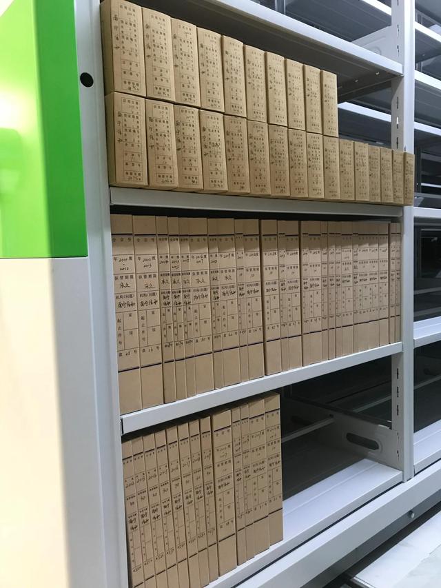 没有学历的女孩子适合做什么工作,女孩应该做什么工作比较好