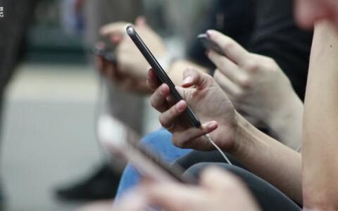 现在最火的歌曲,现在很火的歌曲