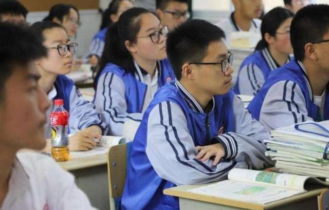 物化生和物化政哪个组合好就业,物化政组合的优缺点