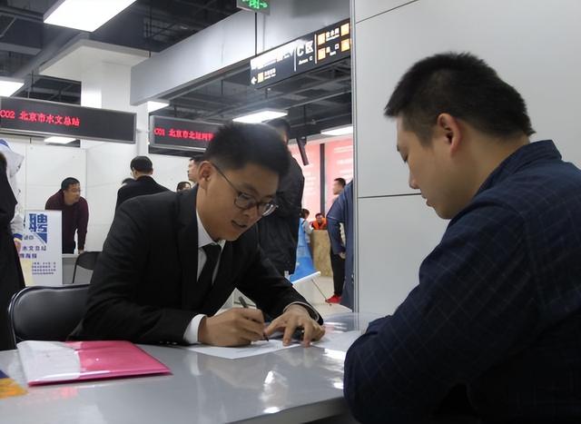 铁路最吃香的专业有哪些,男生铁路哪个专业最吃香