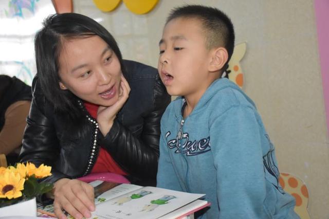 脑子聪明的女孩表现,女人智商高的十种表现