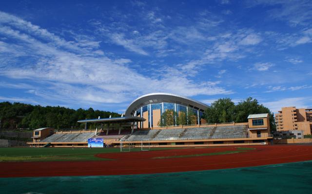 00多分能上什么专科学校,200分左右的公办大专"