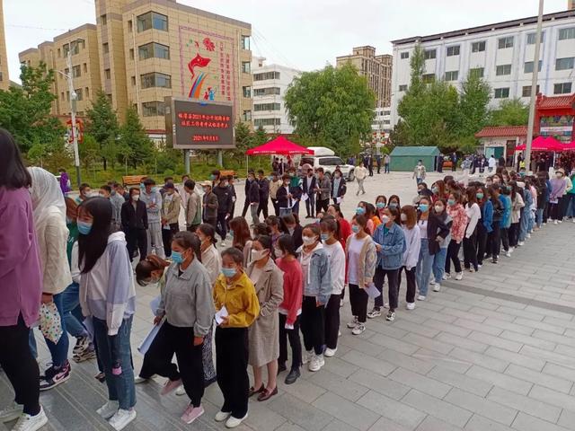 社区招聘考试笔试内容有哪些,街道办社区招聘考试笔试内容