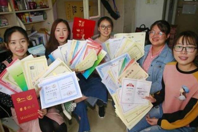 博士为什么卡35岁,博士毕业一般多少岁