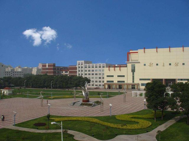 法律系最低分数线二本大学,500分能考哪个大学法学专业