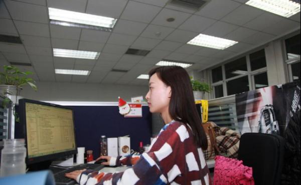 普通纹身师一个月收入是多少,做纹身师一个月的收入大概