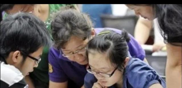 高考是分数下来以后报志愿还是先报志愿