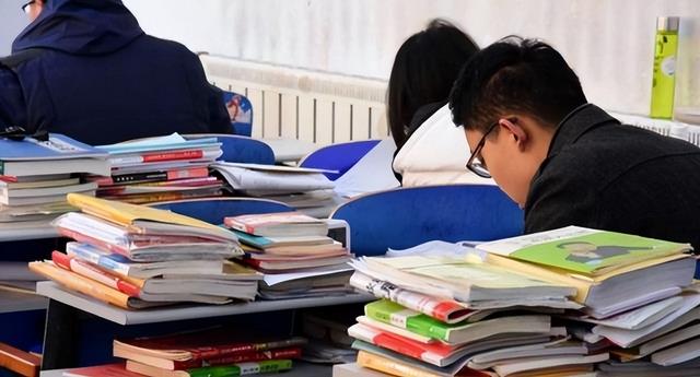 报考公务员需要什么条件和学历,考公务员要满足什么条件