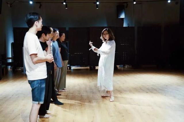 怎么成为演员,想当演员第一步怎么走