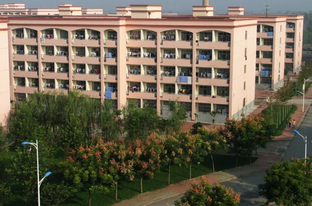 00多分能上什么专科学校,200分左右的公办大专"