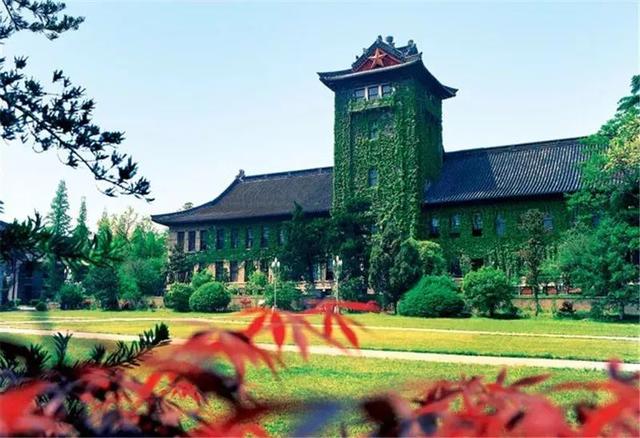 高考351分能上什么学校呢,高考350分可以上什么学校