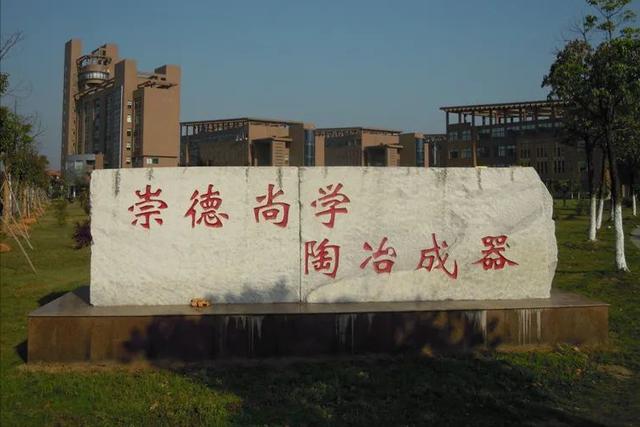 云南二建考试时间安排表2022年,2021年云南二建报考时间