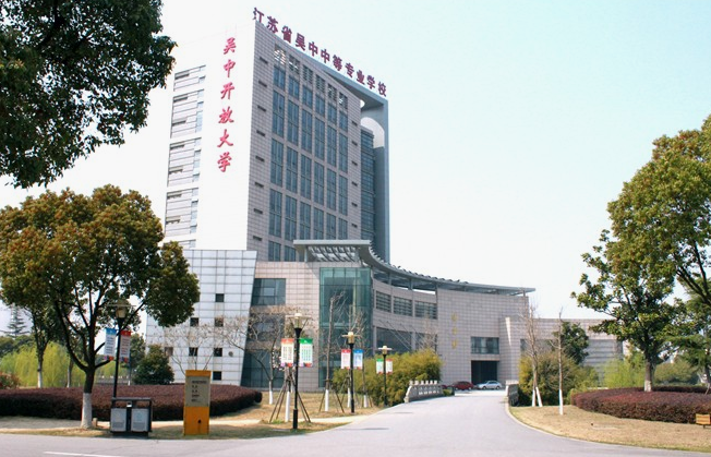 江苏学校
