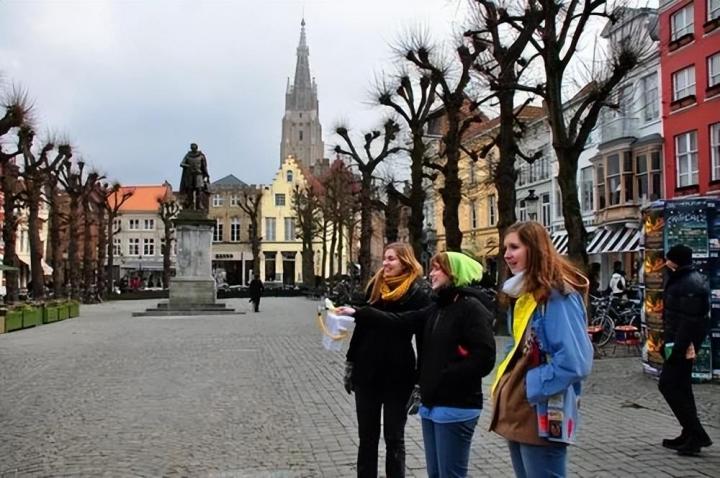 全球人均工资收入最富的国家排行榜前十名（人均GDP最高的10个国家）插图